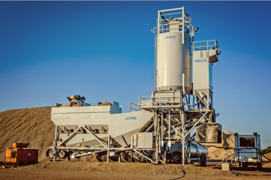 Portable concrete plant