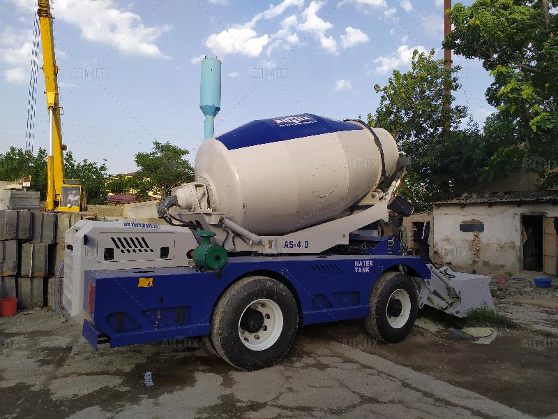 Self-Loading Concrete Mixer with 16m3h